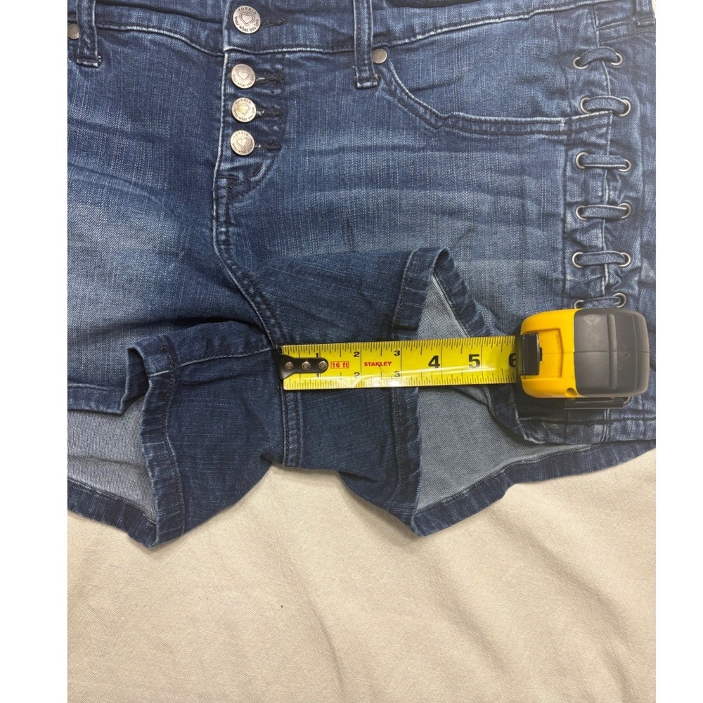 Torrid Denim Shorts Size 14 Dark Wash Lace Up Sides Button Fly Mid Rise - Picture 6 of 6